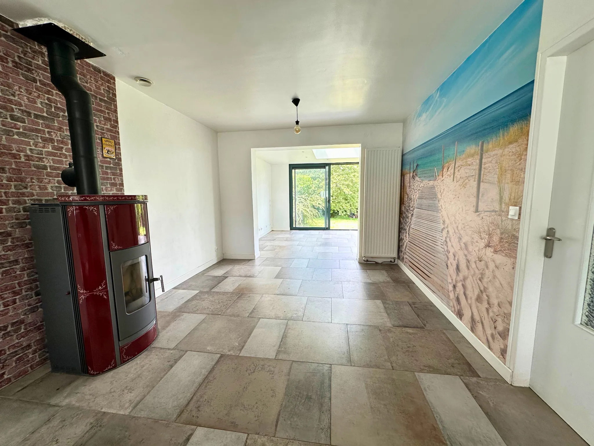Maison semi-jumelée à Dreuil-lès-Amiens avec 3 chambres et jardin 