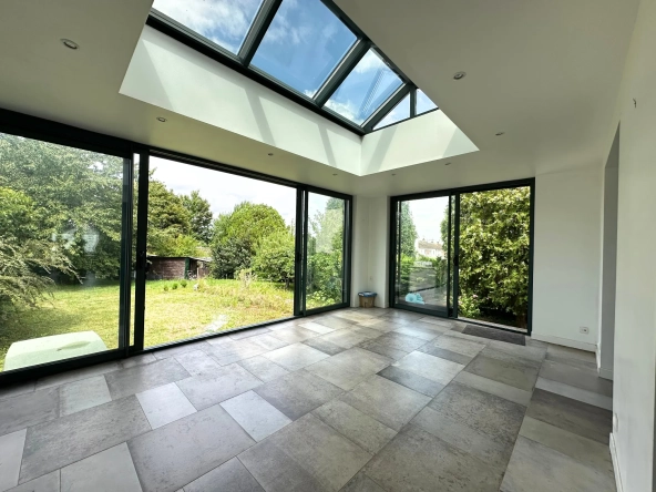 Maison semi-jumelée à Dreuil-lès-Amiens avec 3 chambres et jardin