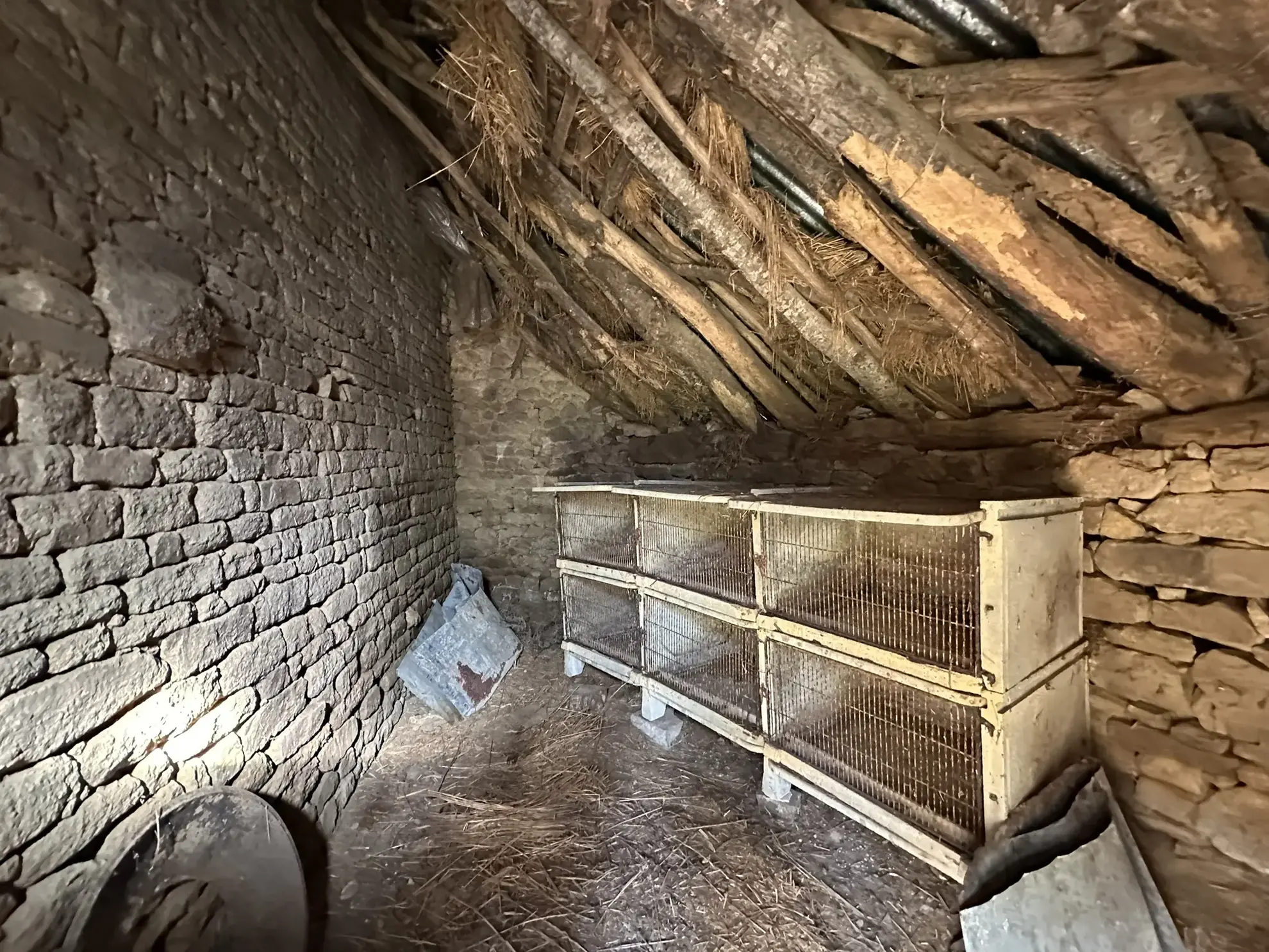 Petite longère à rénover à Quistinic, région vallée du Blavet, idéal investissement ou pied-à-terre 