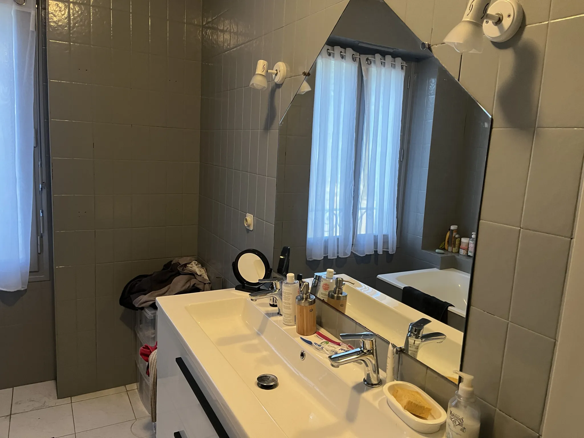 Appartement T3 de 90 m² à Sarlat - Résidence sécurisée avec ascenseur 
