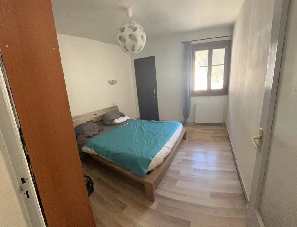 Appartement lumineux de 62 m² à Saint-Dalmas-de-Tende - T3 rénové 
