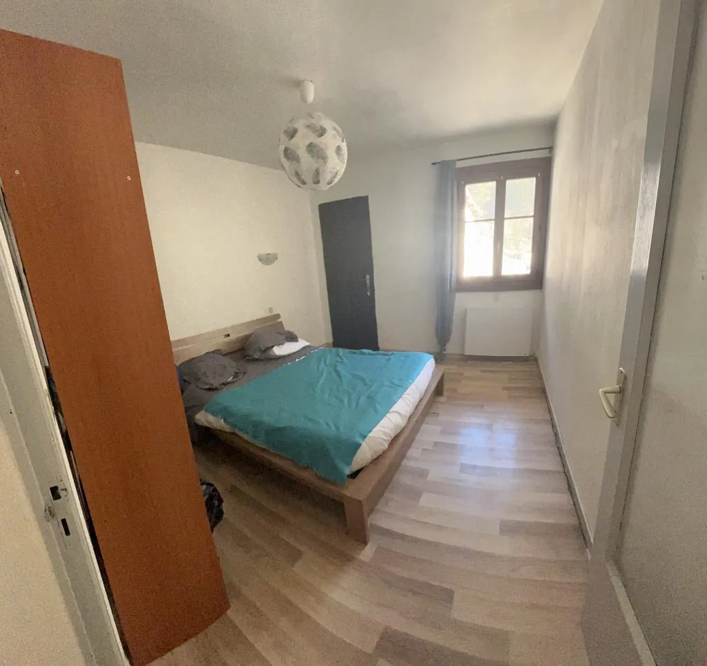 Appartement lumineux de 62 m² à Saint-Dalmas-de-Tende - T3 rénové 
