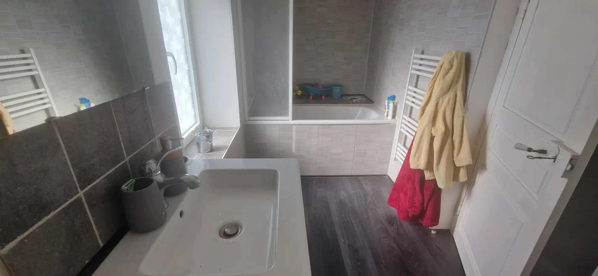 Charmante maison en pierres avec grand parc à Lubersac 