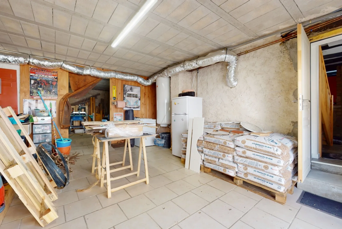 Maison indépendante de 90m² avec jardin et terrasse à Montmirey le Château 