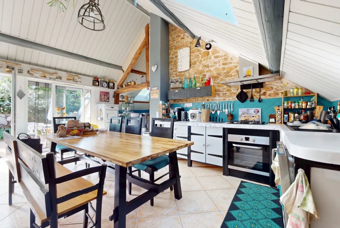 Maison indépendante de 90m² avec jardin et terrasse à Montmirey le Château 