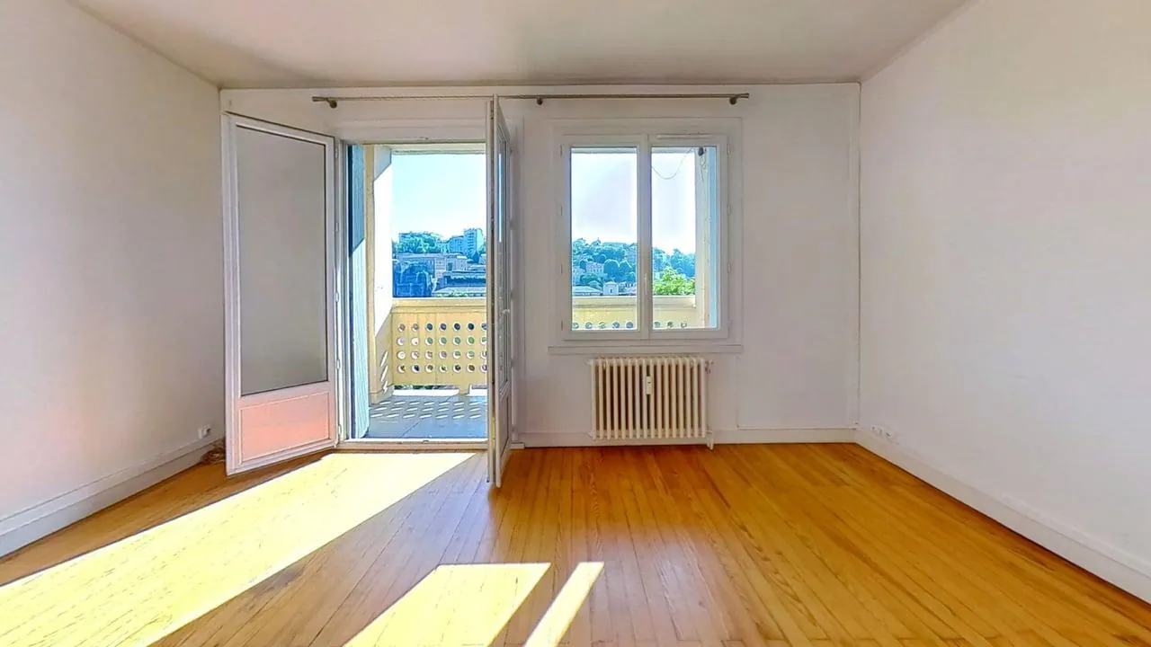 Appartement T3 lumineux avec vue panoramique à Lyon 9, proche de la Saône 