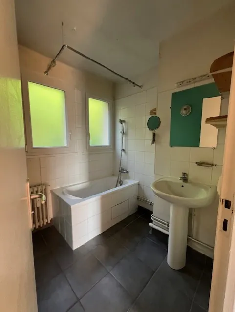 Appartement T3 lumineux avec vue panoramique à Lyon 9, proche de la Saône 