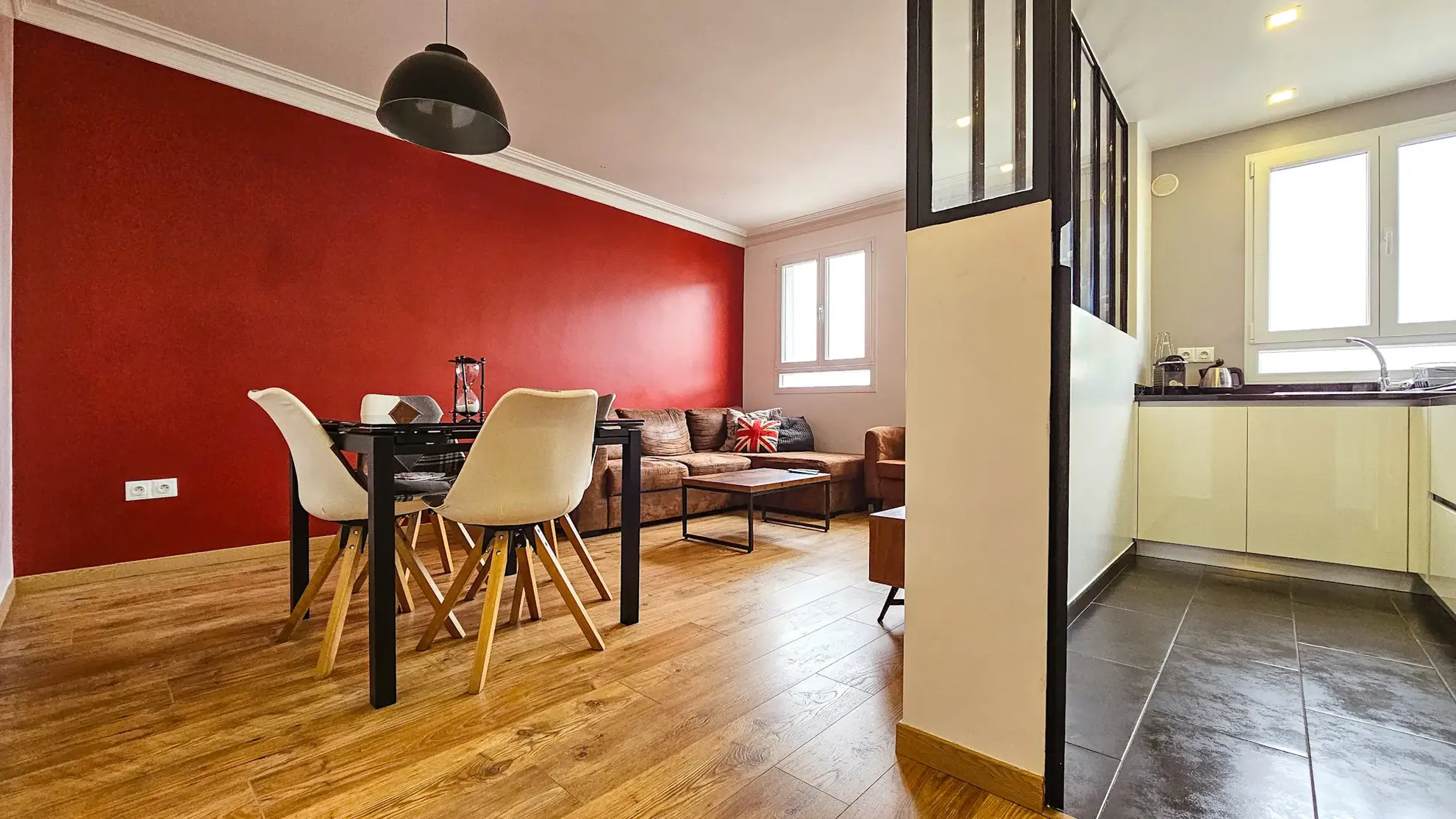 Appartement F2 rénové de 45m² à Sartrouville, proche gare et commerce 