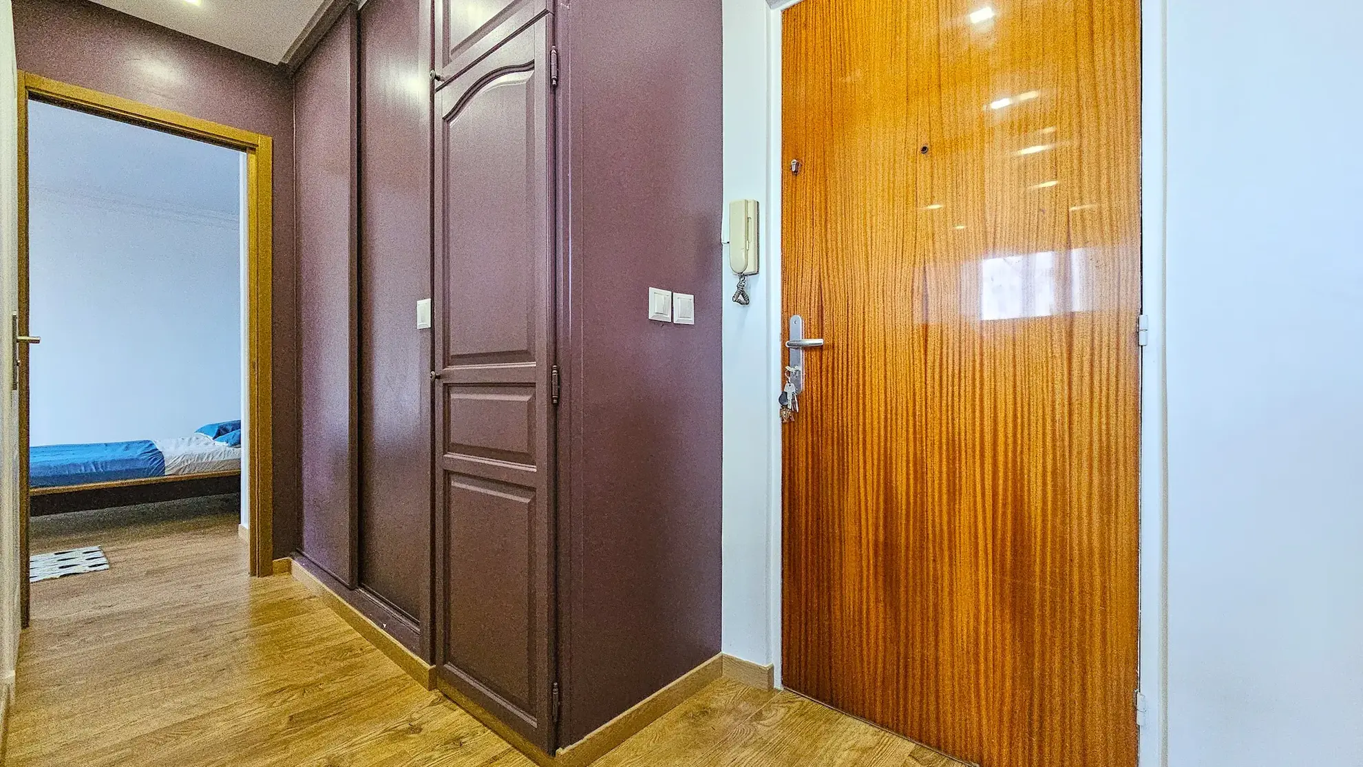 Appartement F2 rénové de 45m² à Sartrouville, proche gare et commerce 