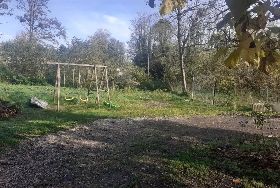 Maison de 110 m² avec jardin et garage à proximité de La Réole 