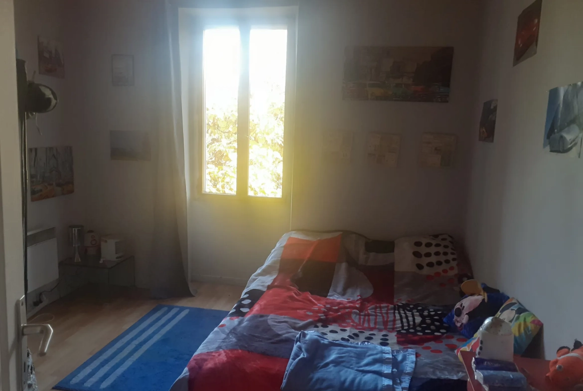 Maison de 110 m² avec jardin et garage à proximité de La Réole 