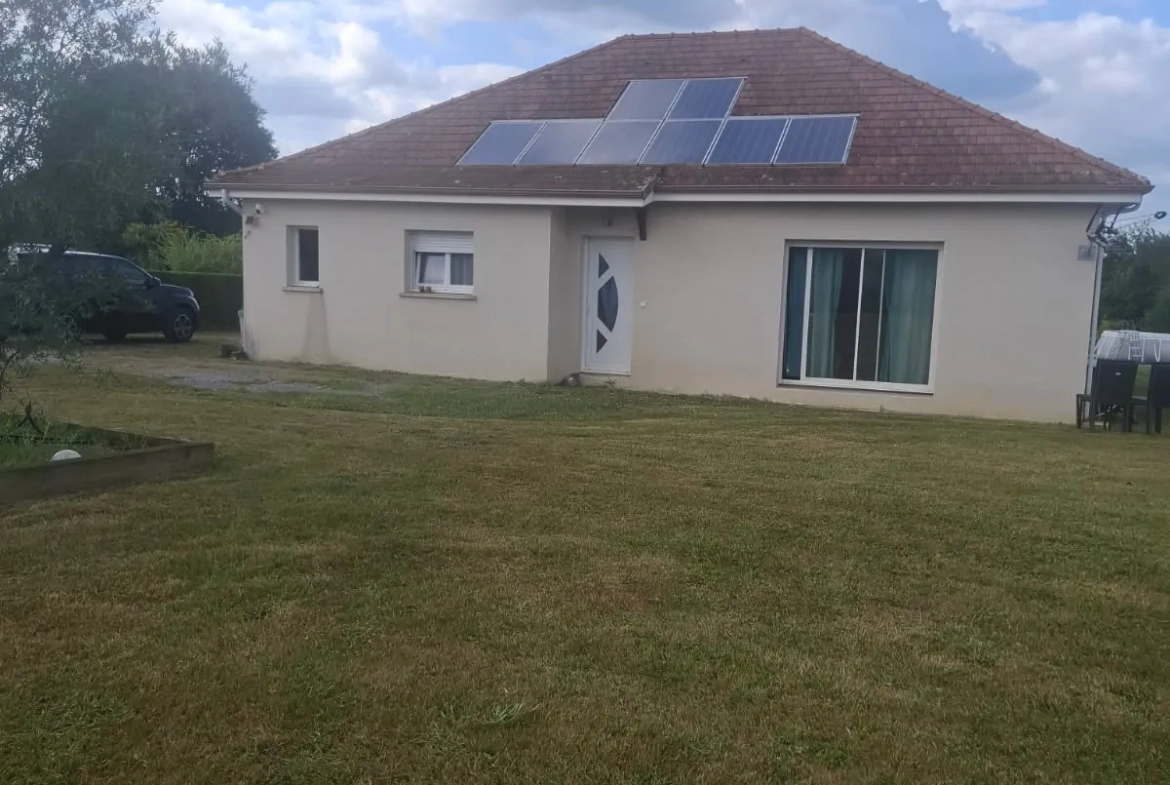 Maison 3 chambres avec vue campagne, panneaux solaires, à Saint Médard 