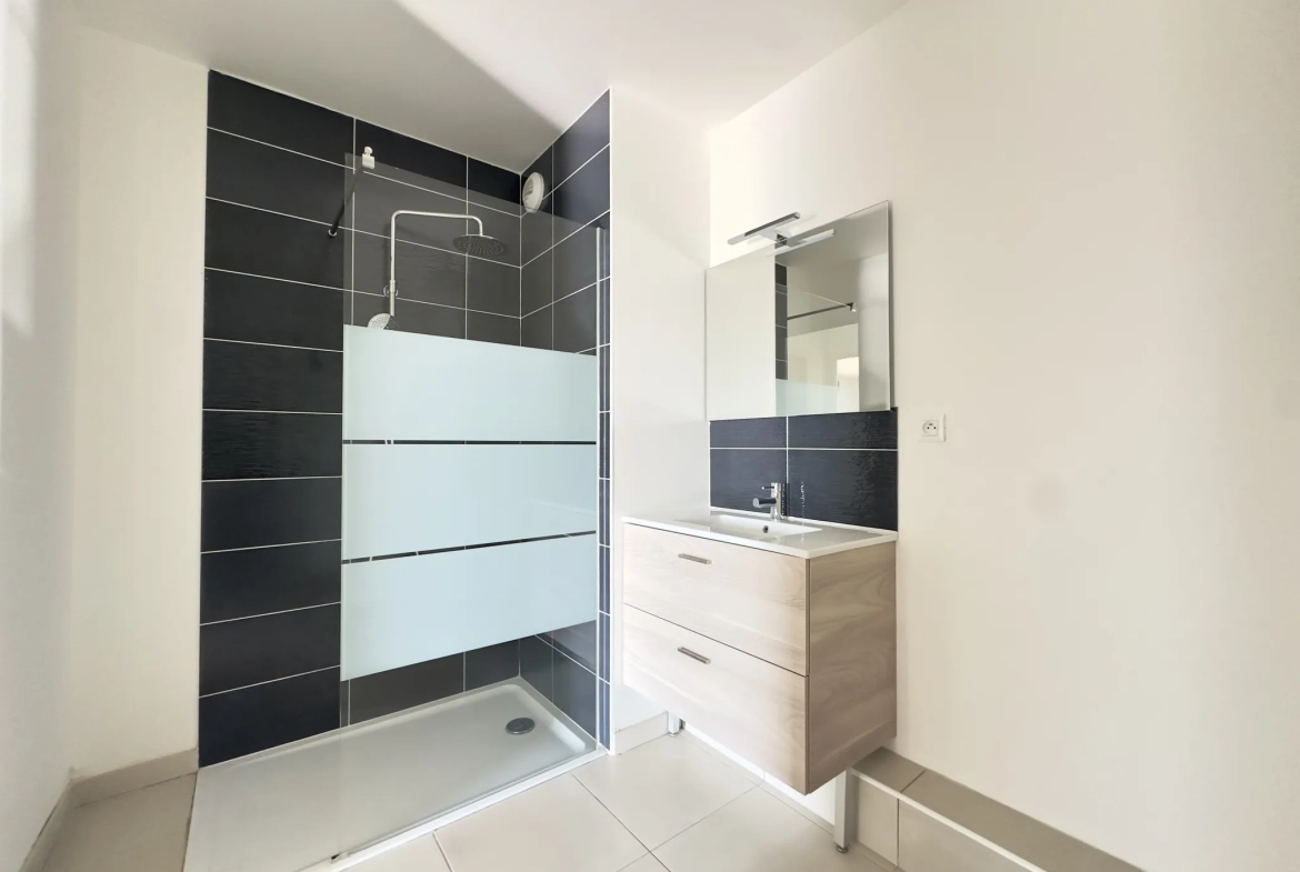 Appartement T2 lumineux avec terrasse à Montpellier, secteur Ovalie 