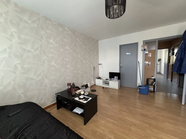 Appartement 53 m² à Le Mans, dernier étage, proche tram, idéal investissement locatif