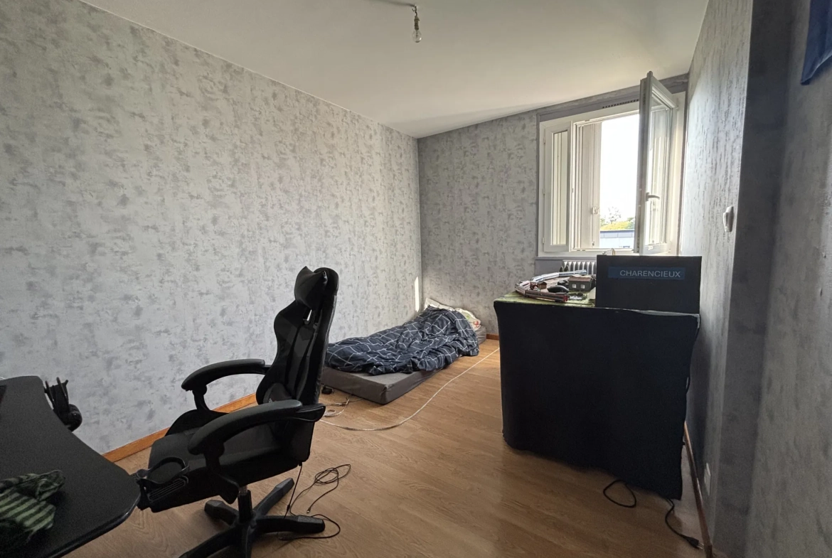 Appartement 53 m² à Le Mans, dernier étage, proche tram, idéal investissement locatif 