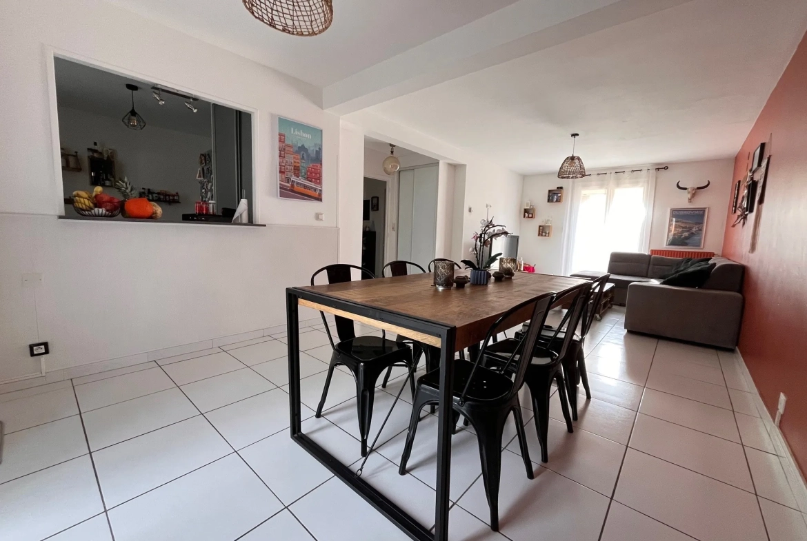 Appartement T3 avec terrasses, parking et cave à Toulouges 