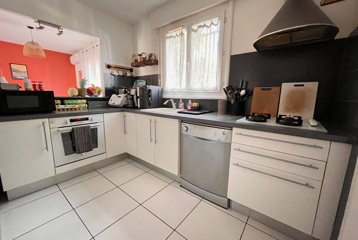 Appartement T3 avec terrasses, parking et cave à Toulouges 