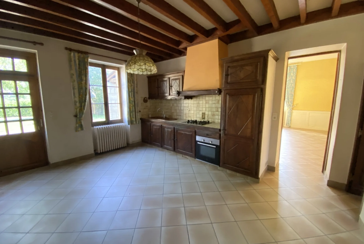 Belle propriété à rénovée à Langon avec grand terrain et dépendances 