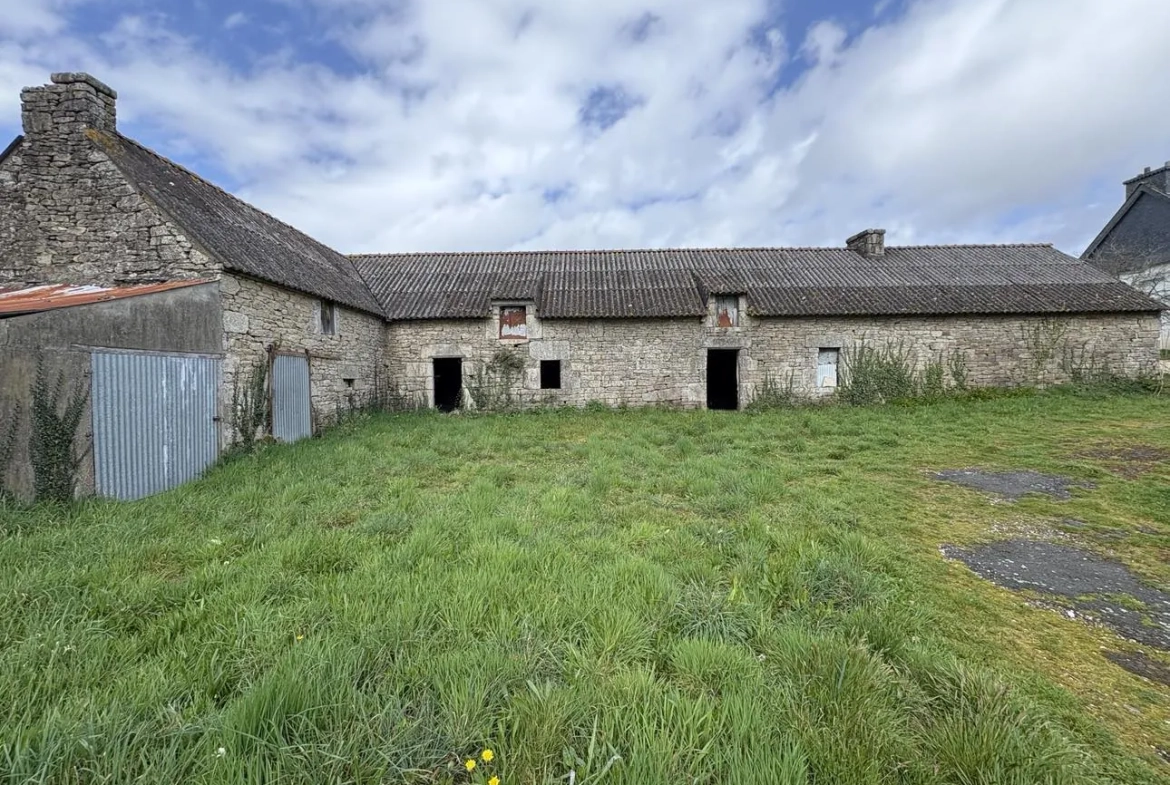 Longère à rénover de 220 m² à Quistinic, charme et fort potentiel 