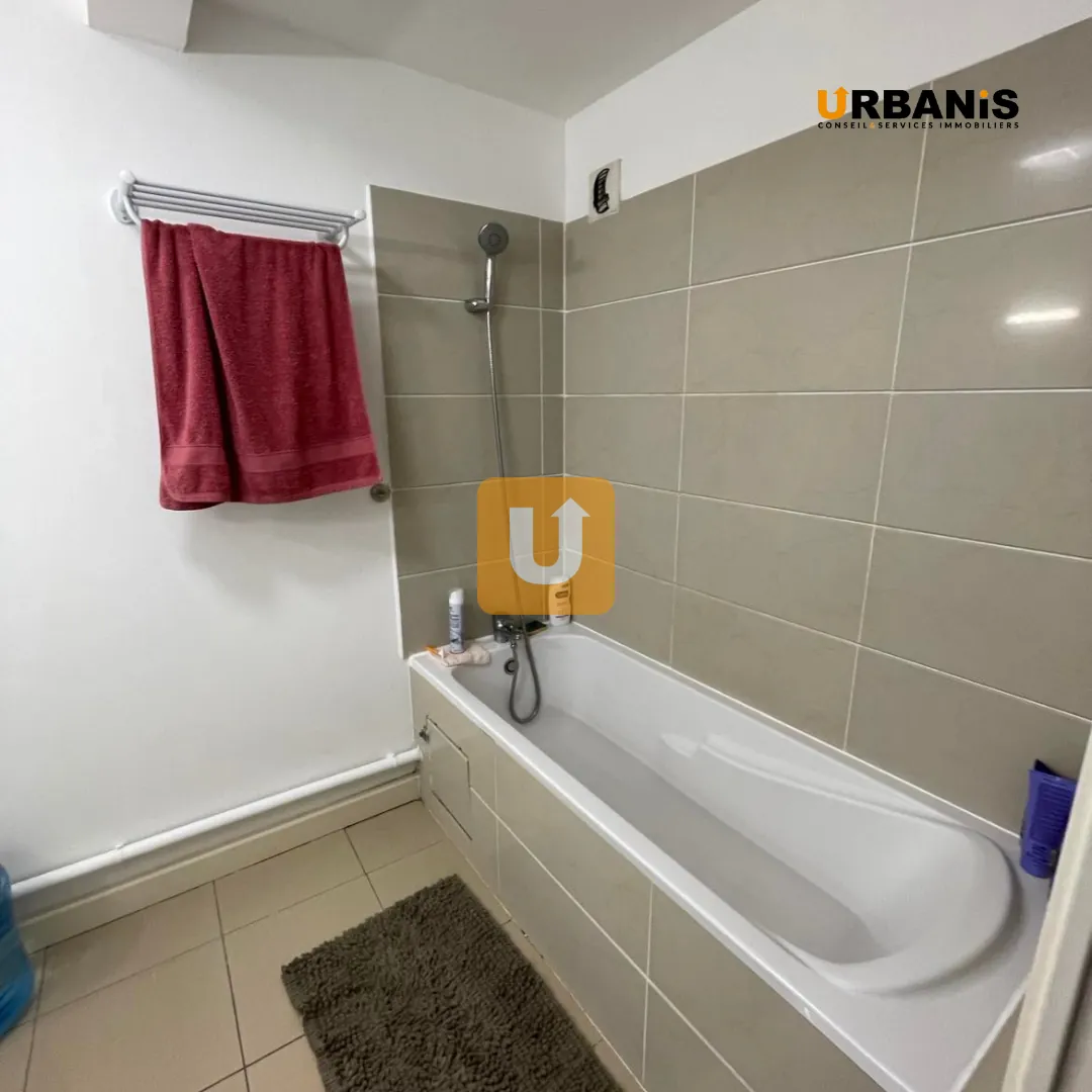 Appartement T3 à La Possession de 57m² avec terrasse et parking, investissement locatif à forte rentabilité 