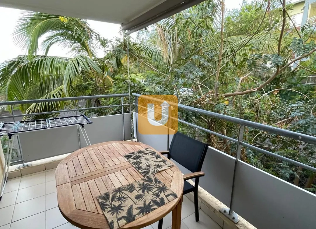 Appartement T3 à La Possession de 57m² avec terrasse et parking, investissement locatif à forte rentabilité 