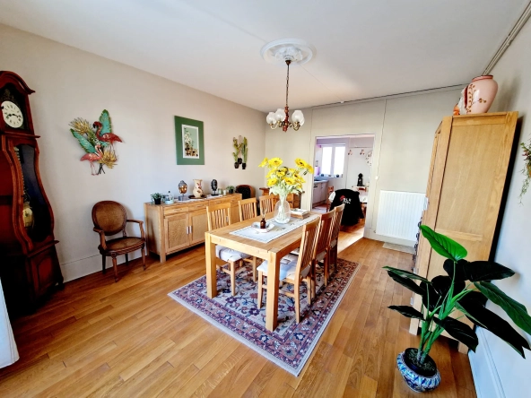 Maison de 260 m² à Voisey, proche Bourbonne-les-Bains, sans travaux