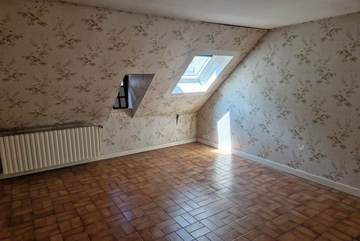 Maison de ville avec patio à Autun - 4 chambres et confort moderne 