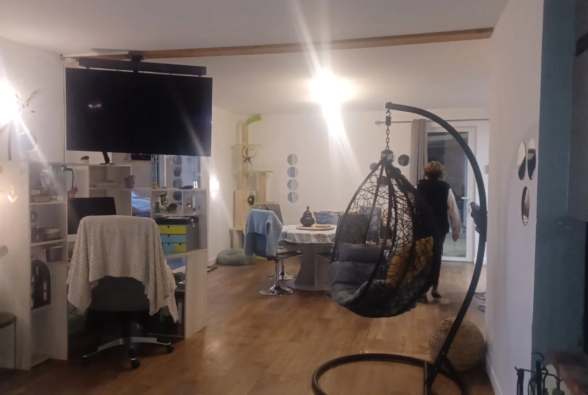 Belle maison de plain-pied à Nabirat avec 3 chambres et espace lumineux 