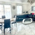 Appartement T4 rénové avec terrasse à Clermont-Ferrand - calme et luminosité