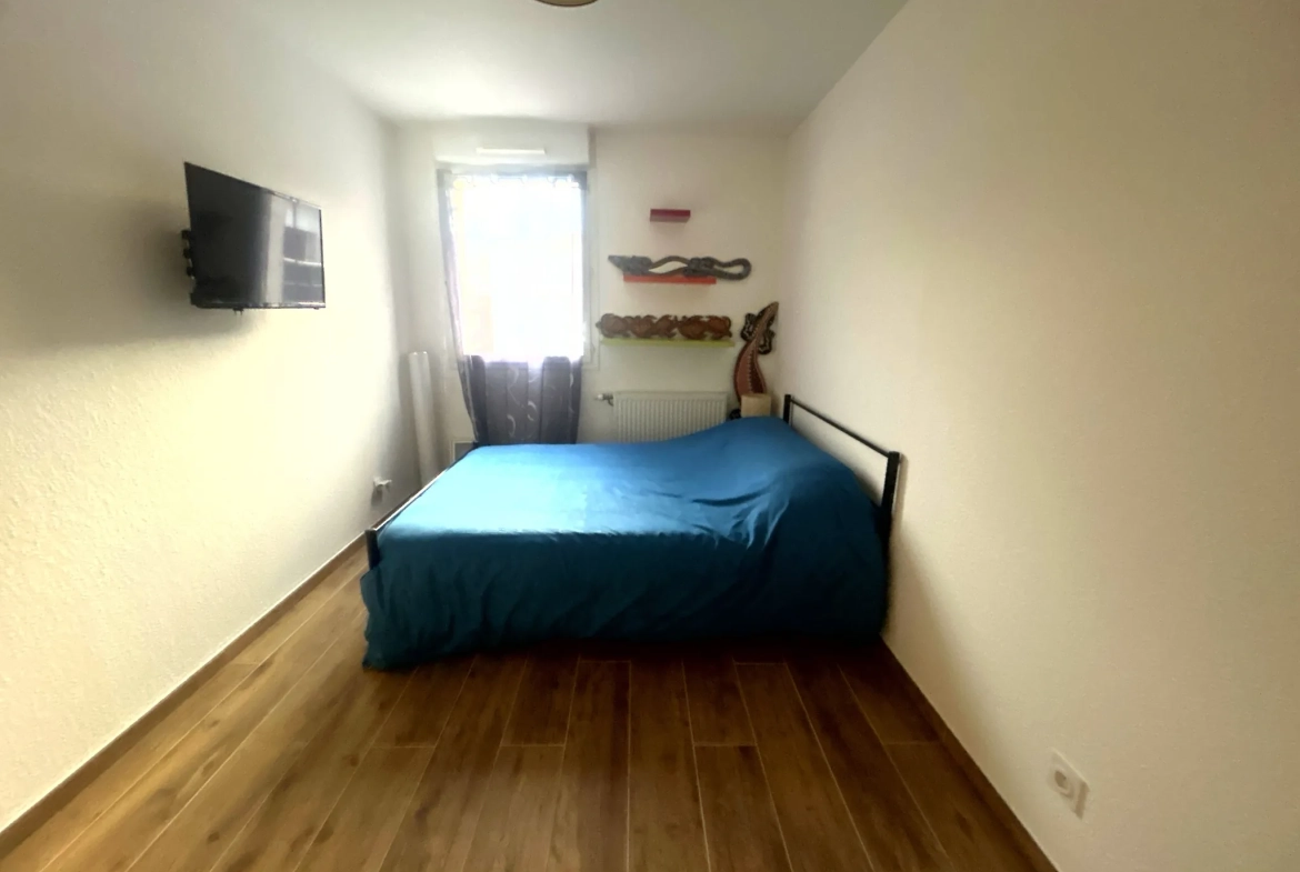 Appartement T4 rénové avec terrasse à Clermont-Ferrand - calme et luminosité 