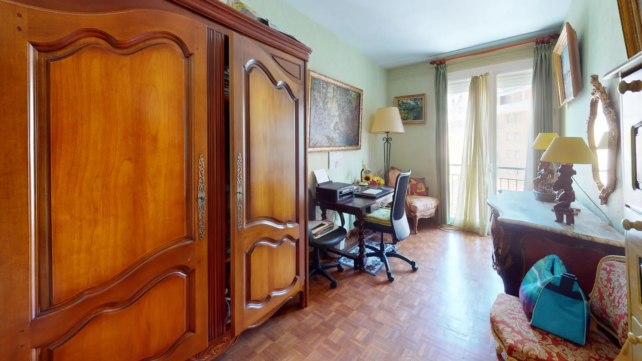 Appartement T3 de 73 m² à vendre à Marseille 8ème, résidence de standing 