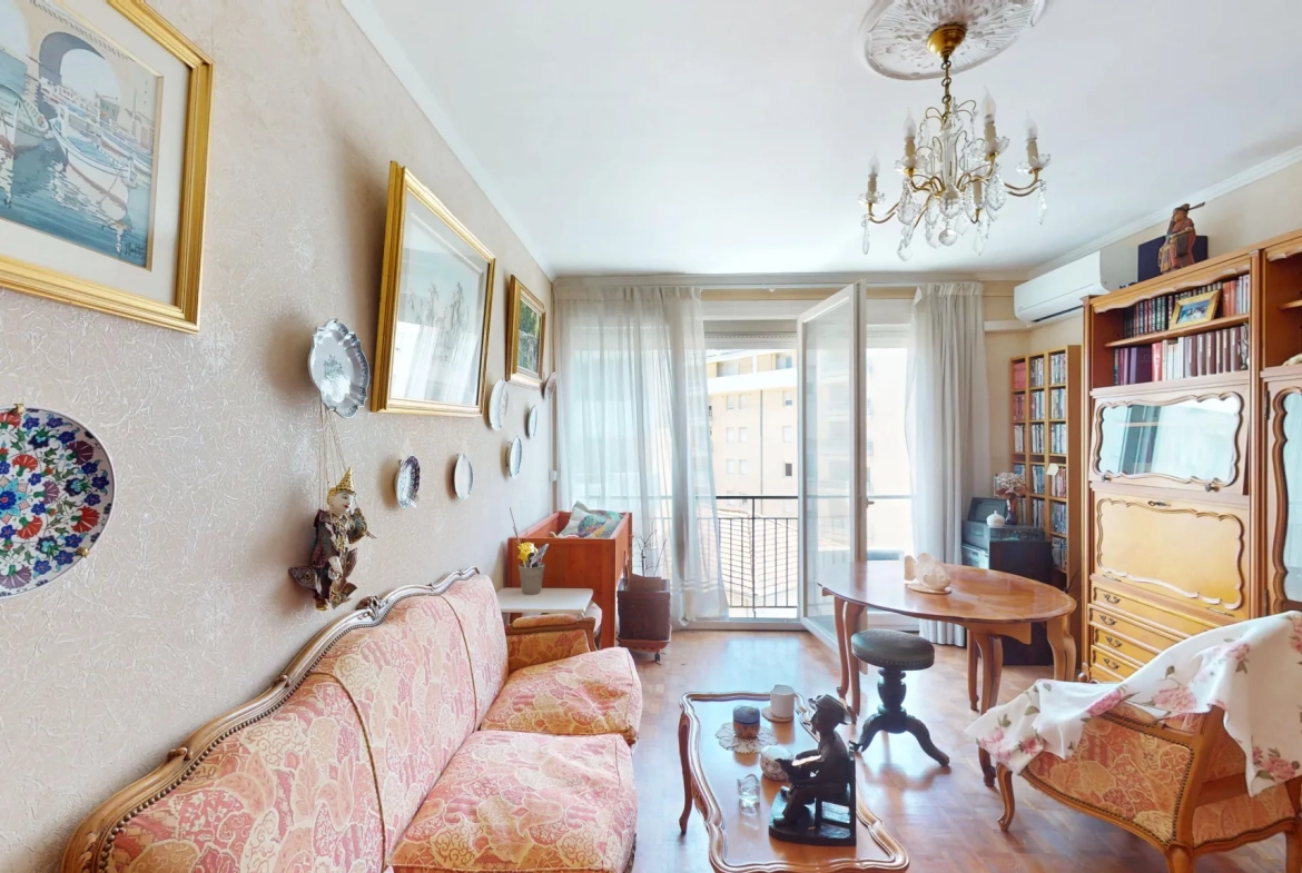 Appartement T3 de 73 m² à vendre à Marseille 8ème, résidence de standing 