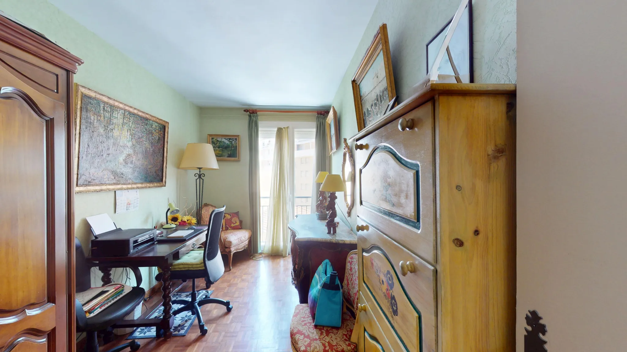 Appartement T3 de 73 m² à vendre à Marseille 8ème, résidence de standing 