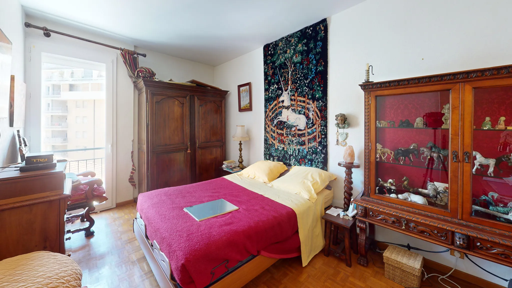 Appartement T3 de 73 m² à vendre à Marseille 8ème, résidence de standing 