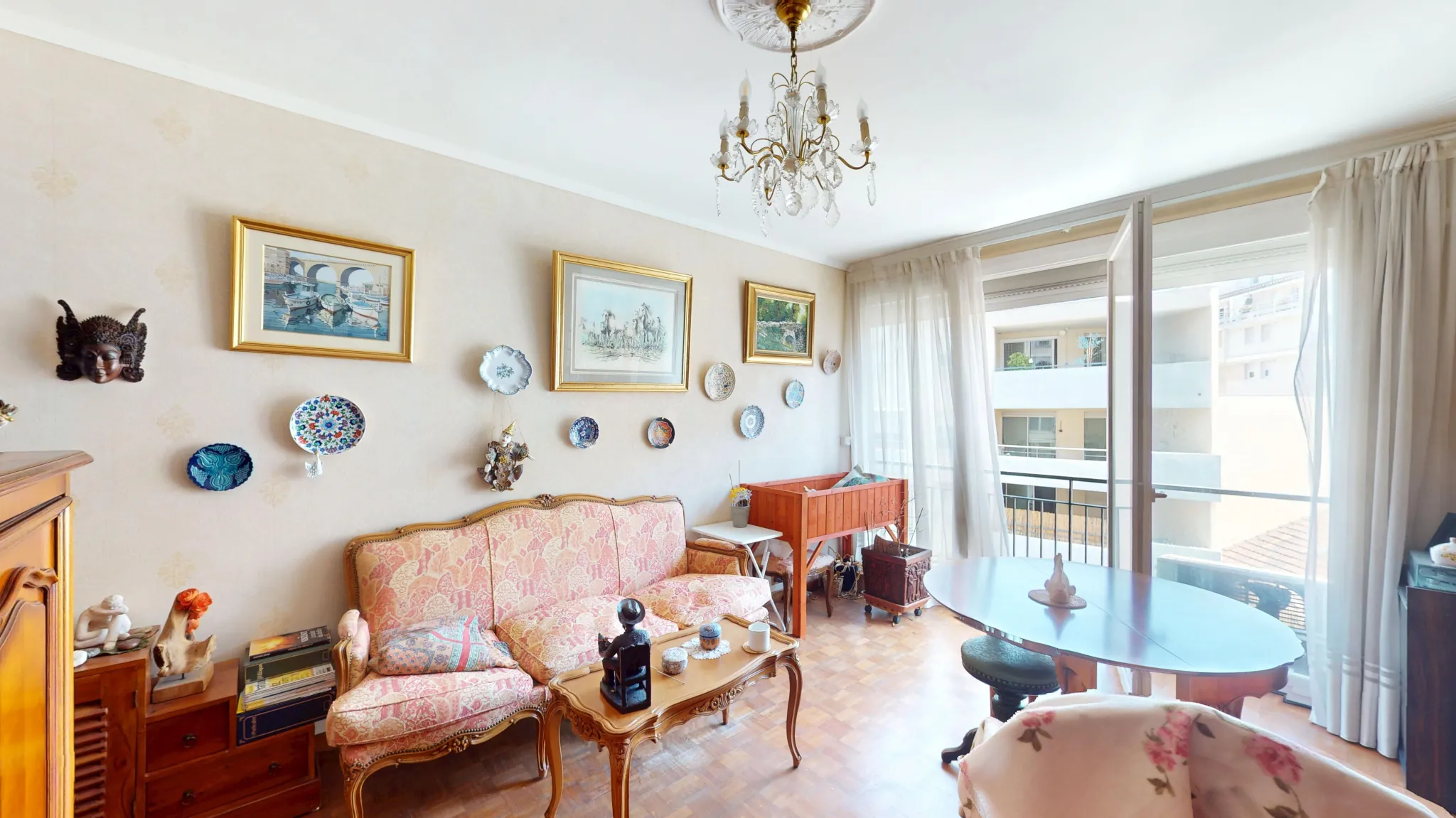 Appartement T3 de 73 m² à vendre à Marseille 8ème, résidence de standing 