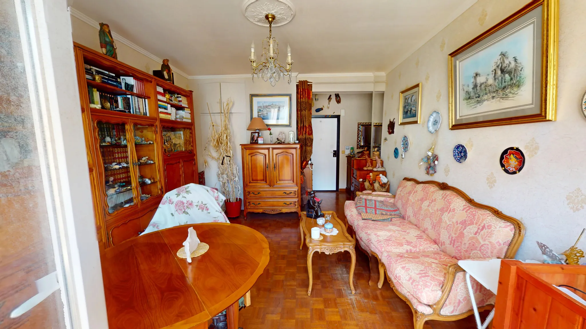 Appartement T3 de 73 m² à vendre à Marseille 8ème, résidence de standing 
