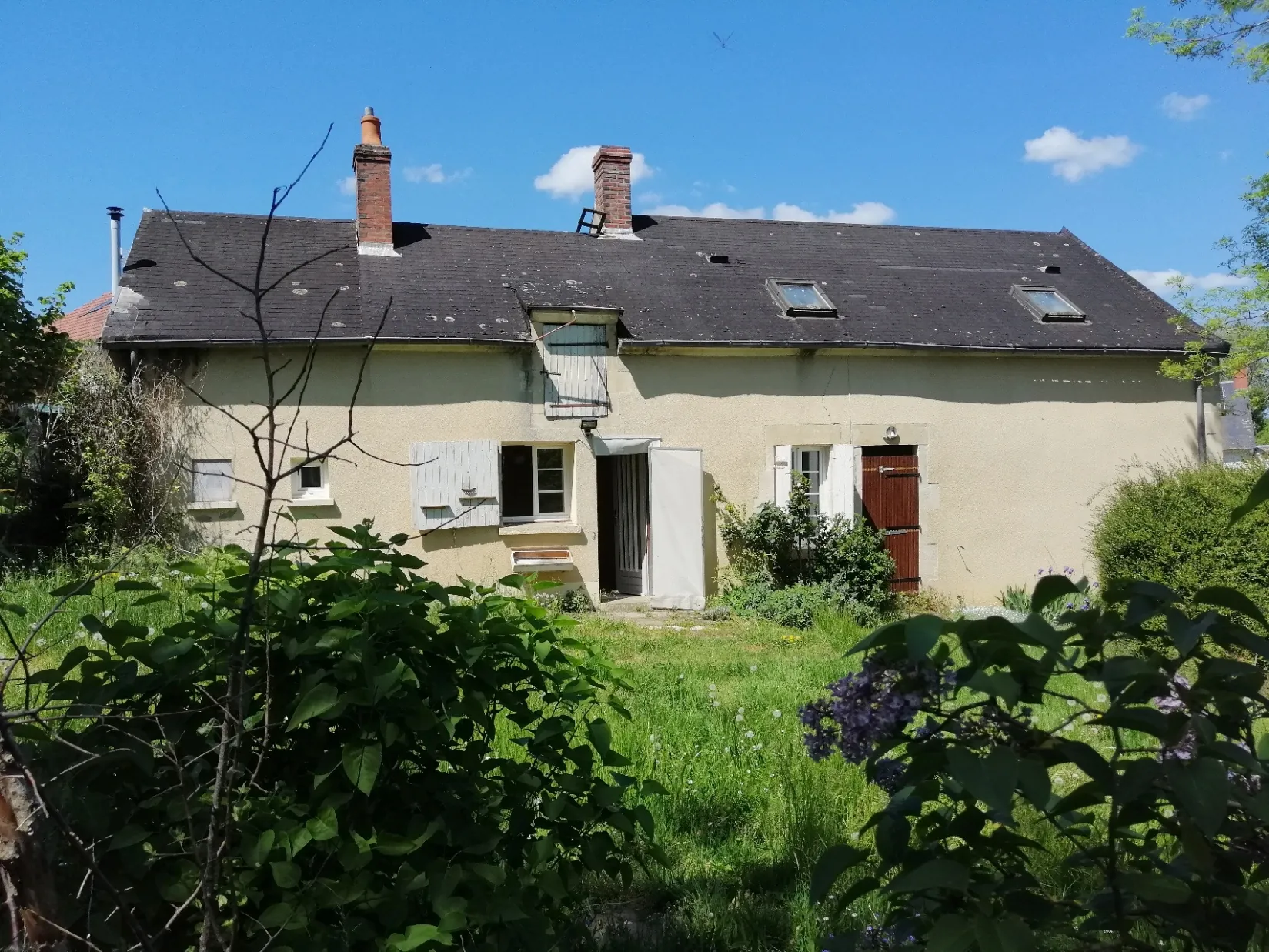 Ancienne ferme à Parigny-les-Vaux de 98 m² avec jardin de 1408 m² à vendre 