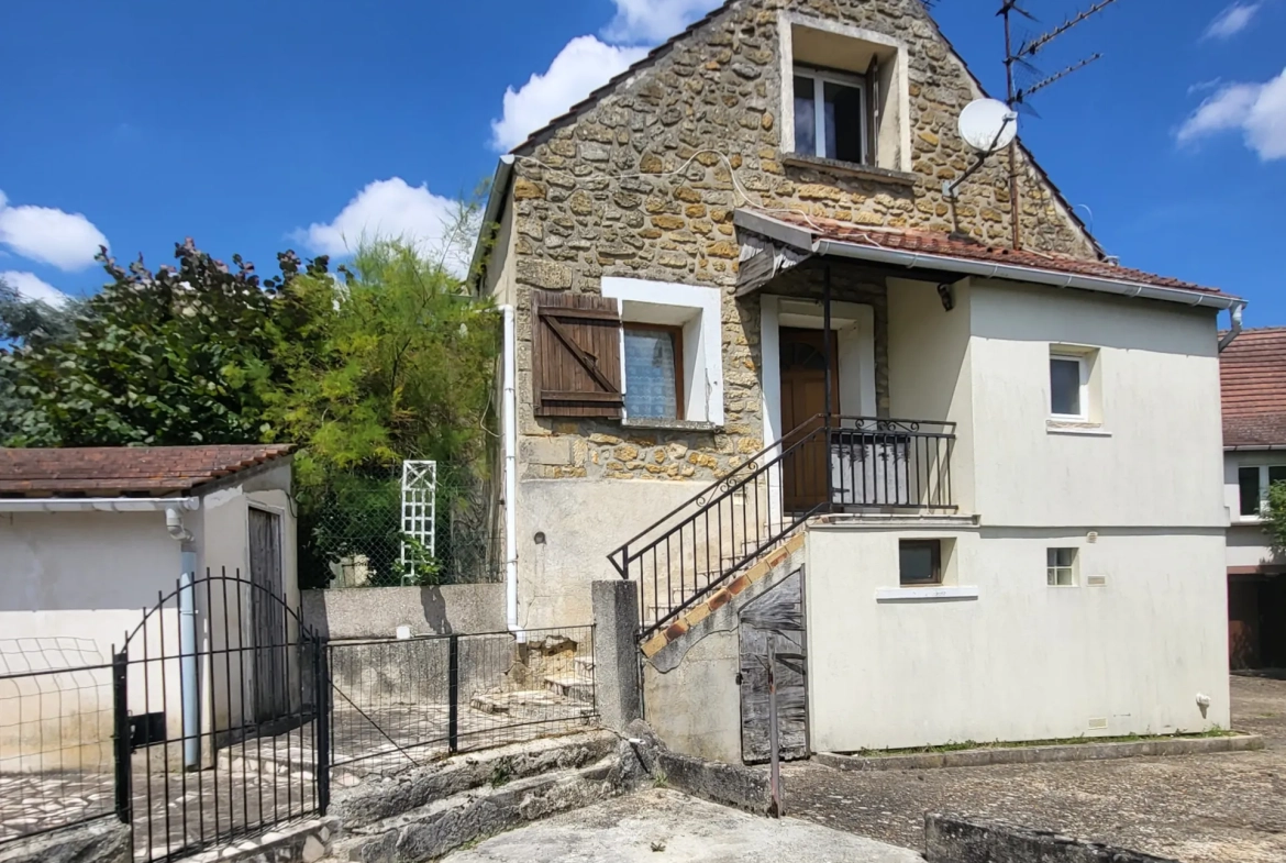 Appartement lumineux avec terrasse et jardin à Boissy l'Aillerie 