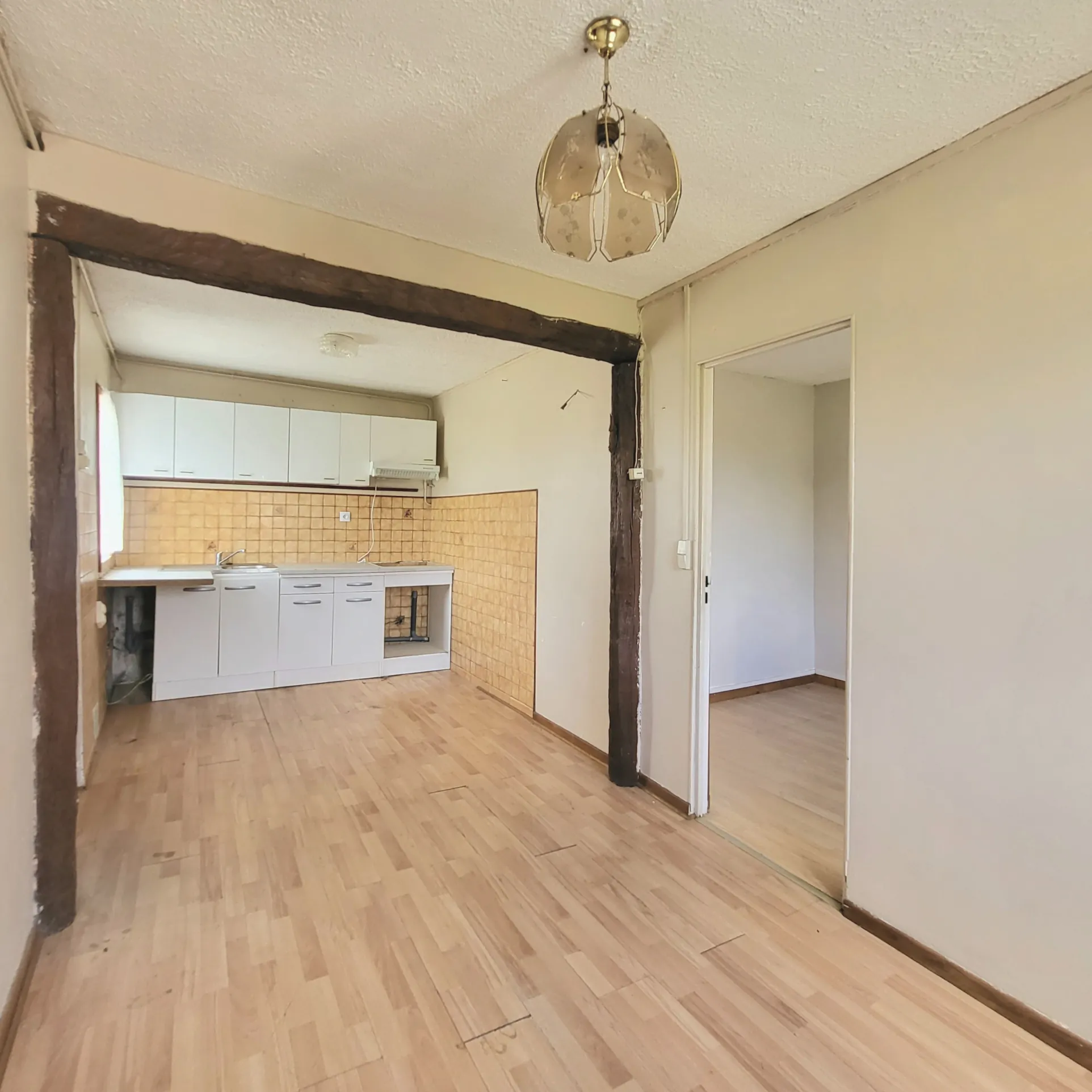 Appartement lumineux avec terrasse et jardin à Boissy l'Aillerie 