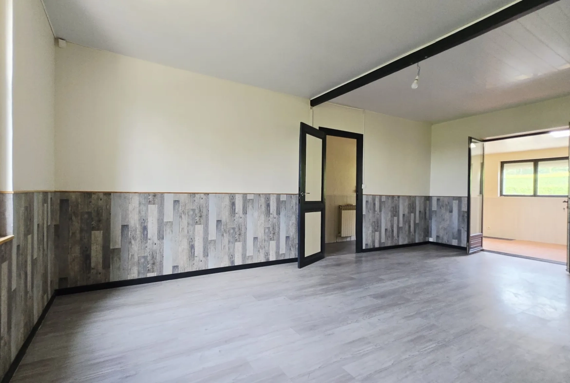 Maison en pierre avec 3 logements dans le vignoble de Saint-Emilion 