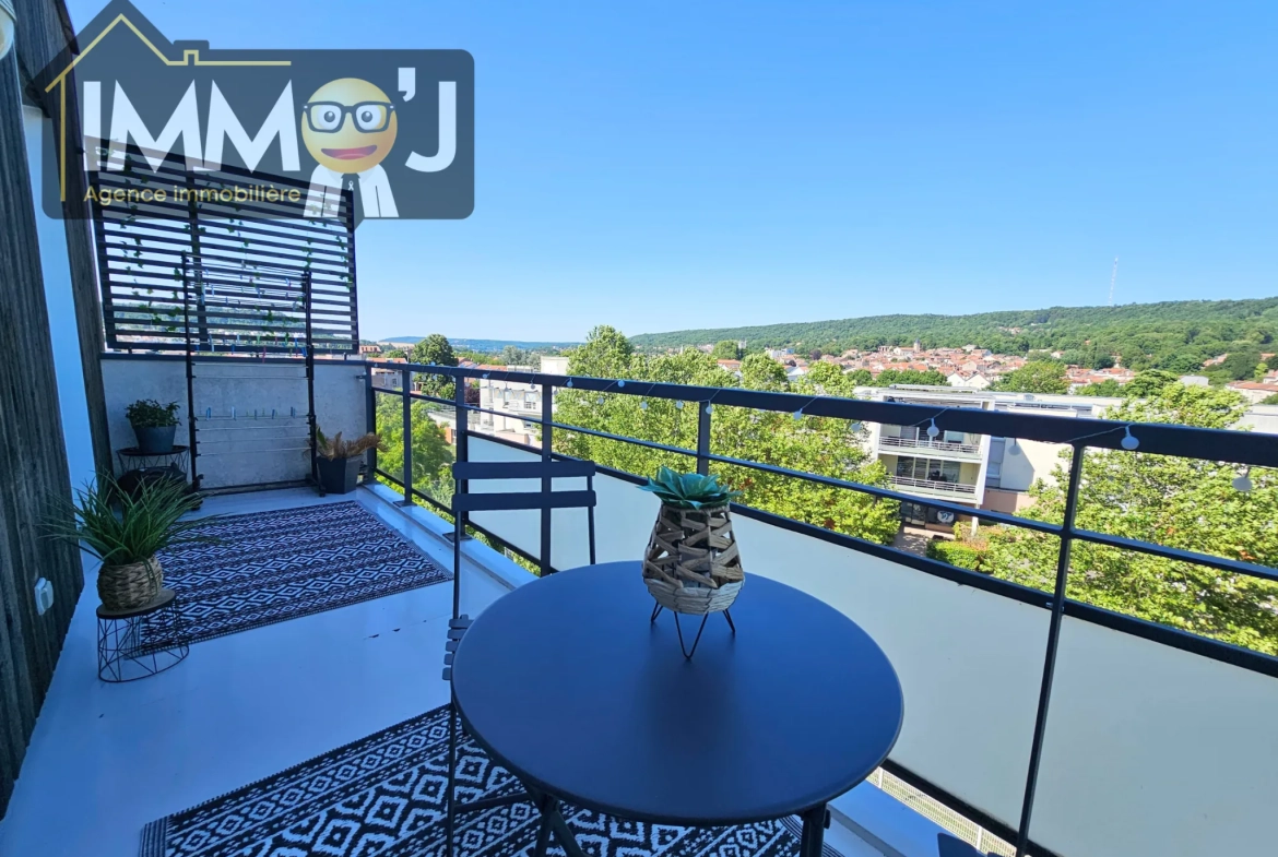 Appartement 2 pièces avec terrasse à Nancy, dernier étage, résidence sécurisée 