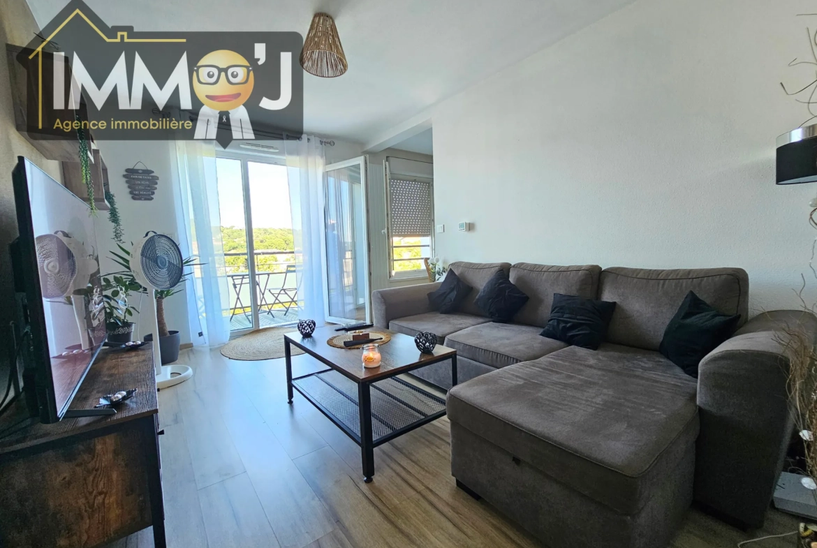 Appartement 2 pièces avec terrasse à Nancy, dernier étage, résidence sécurisée 