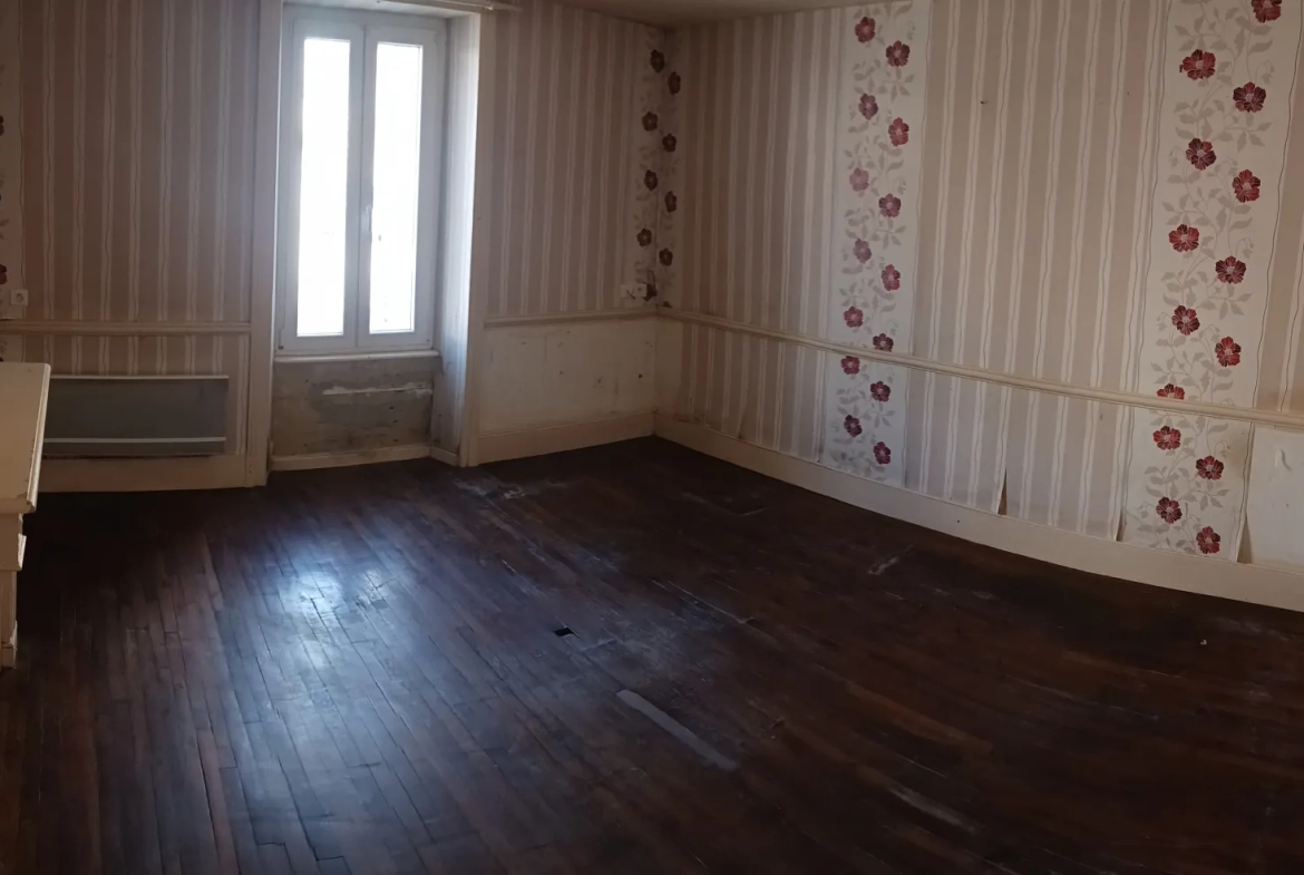 Ensemble immobilier à Gevigney-et-Mercey avec fort potentiel de rénovation 