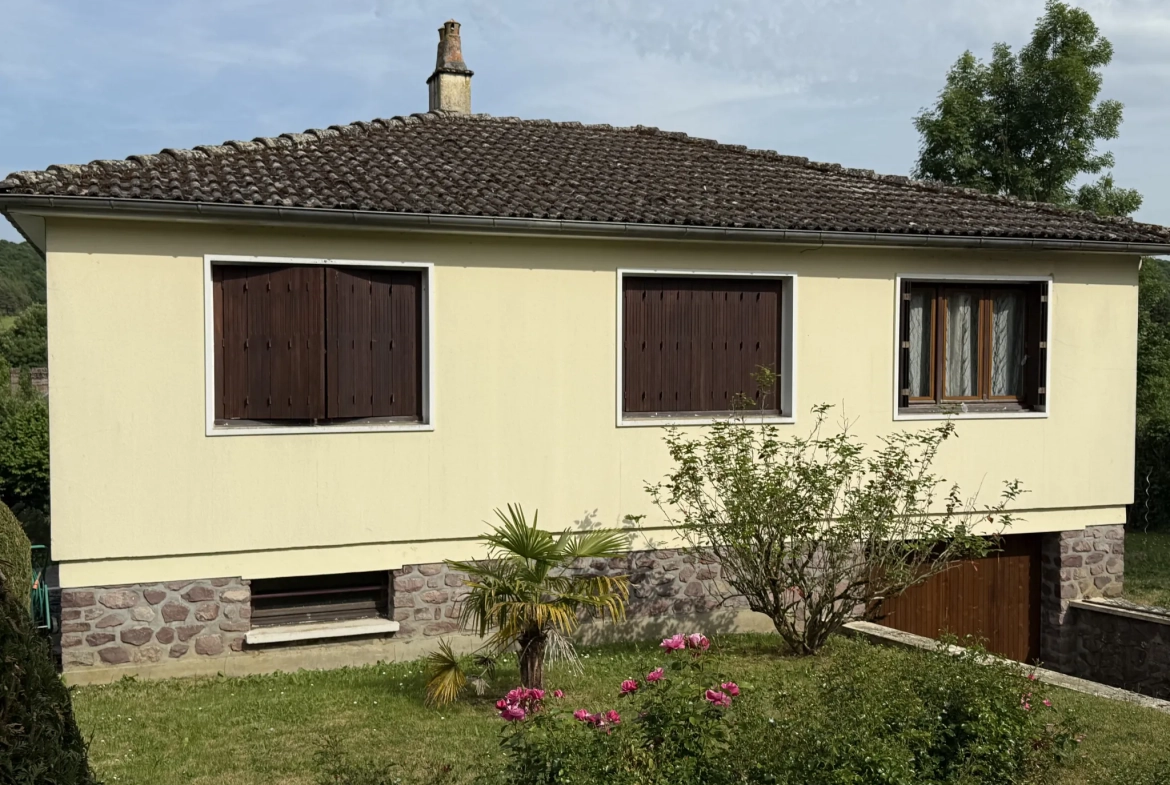 Maison de 75m² avec terrain constructible à Pontchardon en vente 