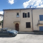 Maison jumelée à Puimoisson de 90m² avec jardin, proche du Verdon à vendre