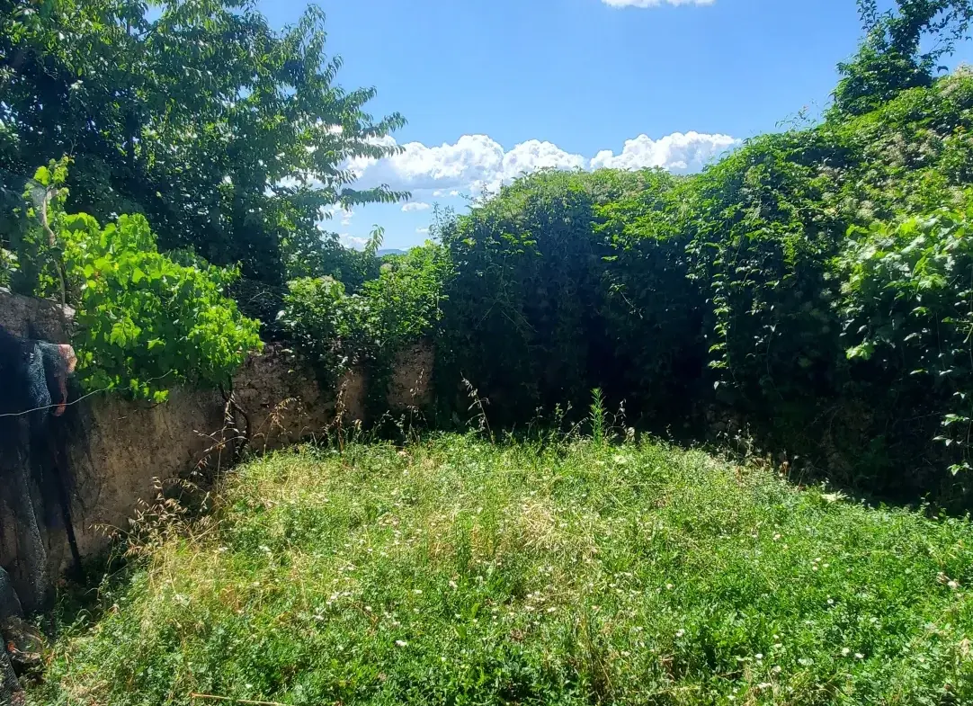 Maison jumelée à Puimoisson de 90m² avec jardin, proche du Verdon à vendre 