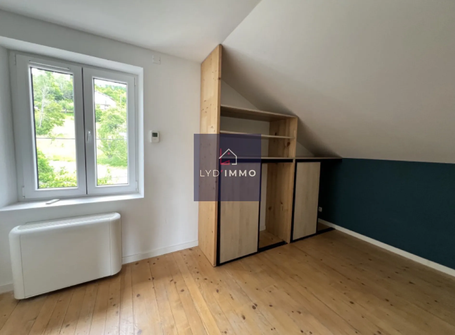 Bel appartement T5 à Valserhône avec garage, cave et chauffage électrique réversible 