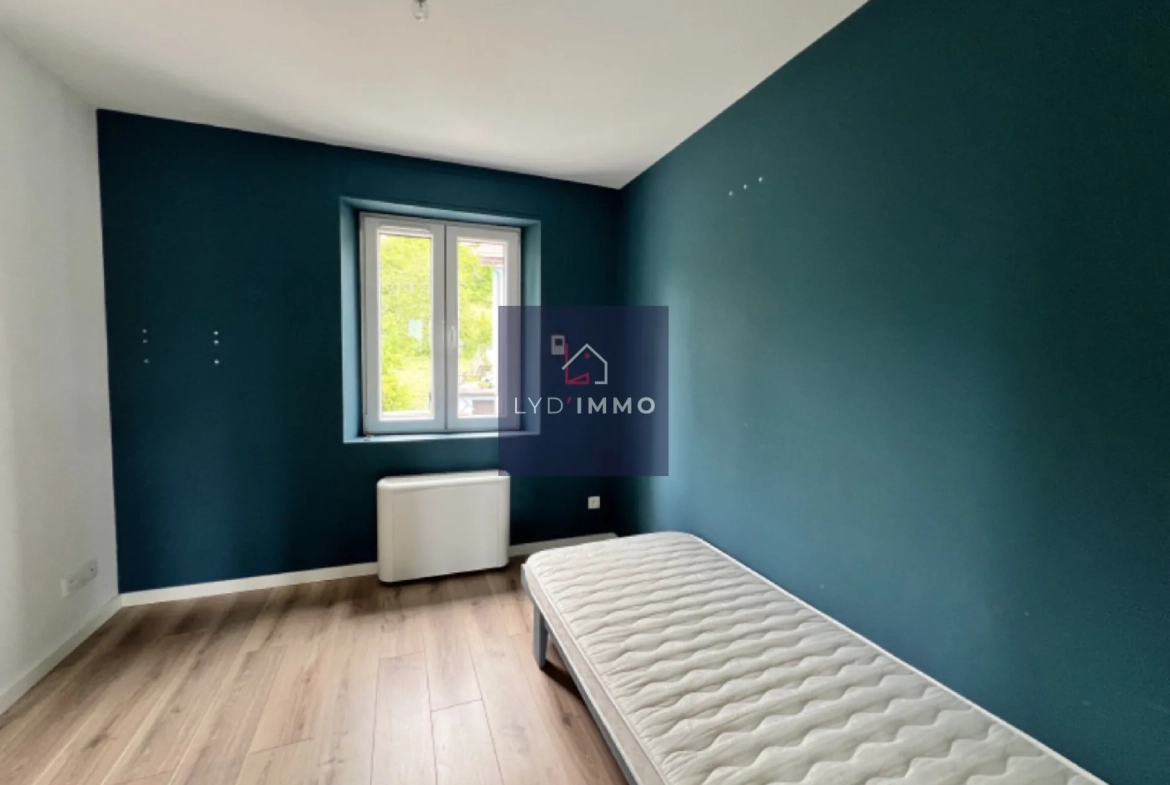 Bel appartement T5 à Valserhône avec garage, cave et chauffage électrique réversible 