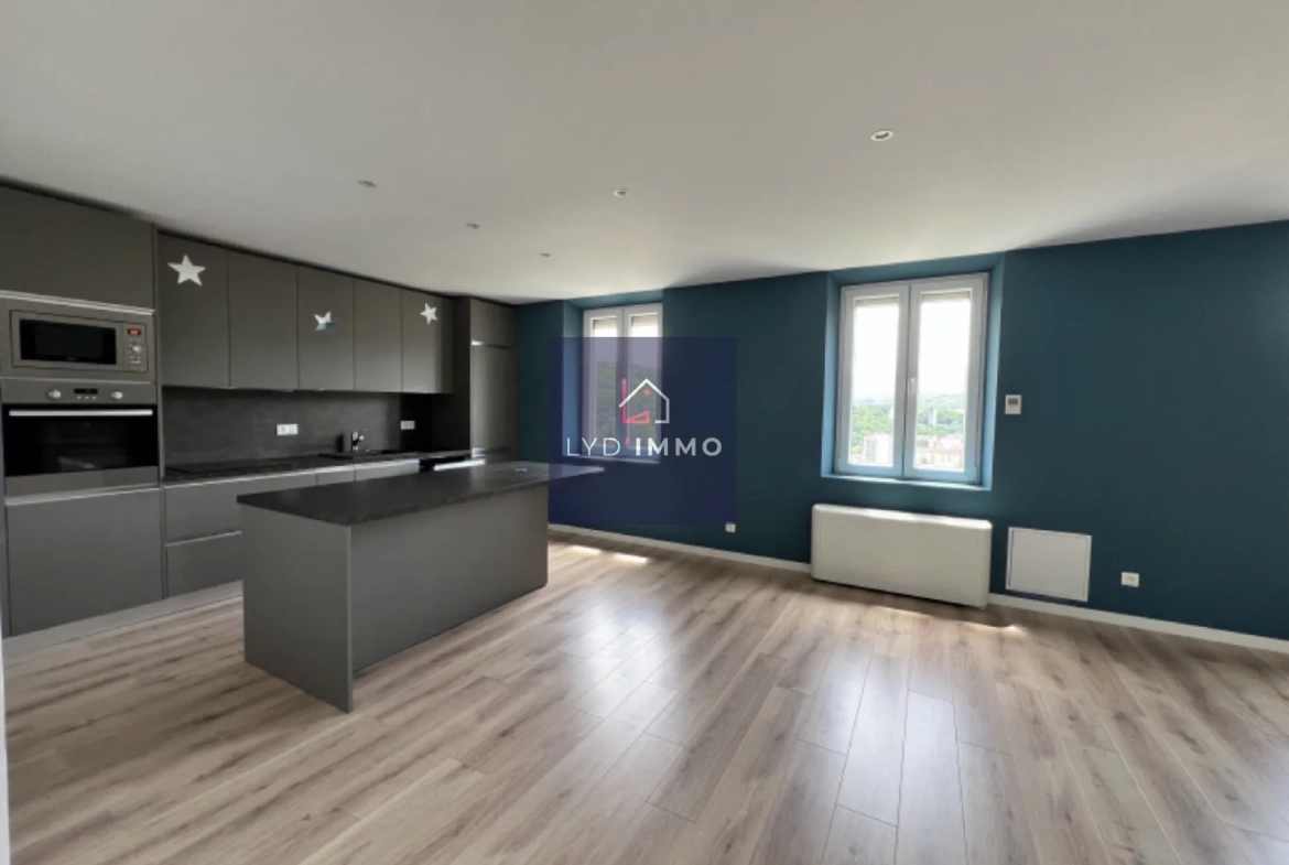 Bel appartement T5 à Valserhône avec garage, cave et chauffage électrique réversible 