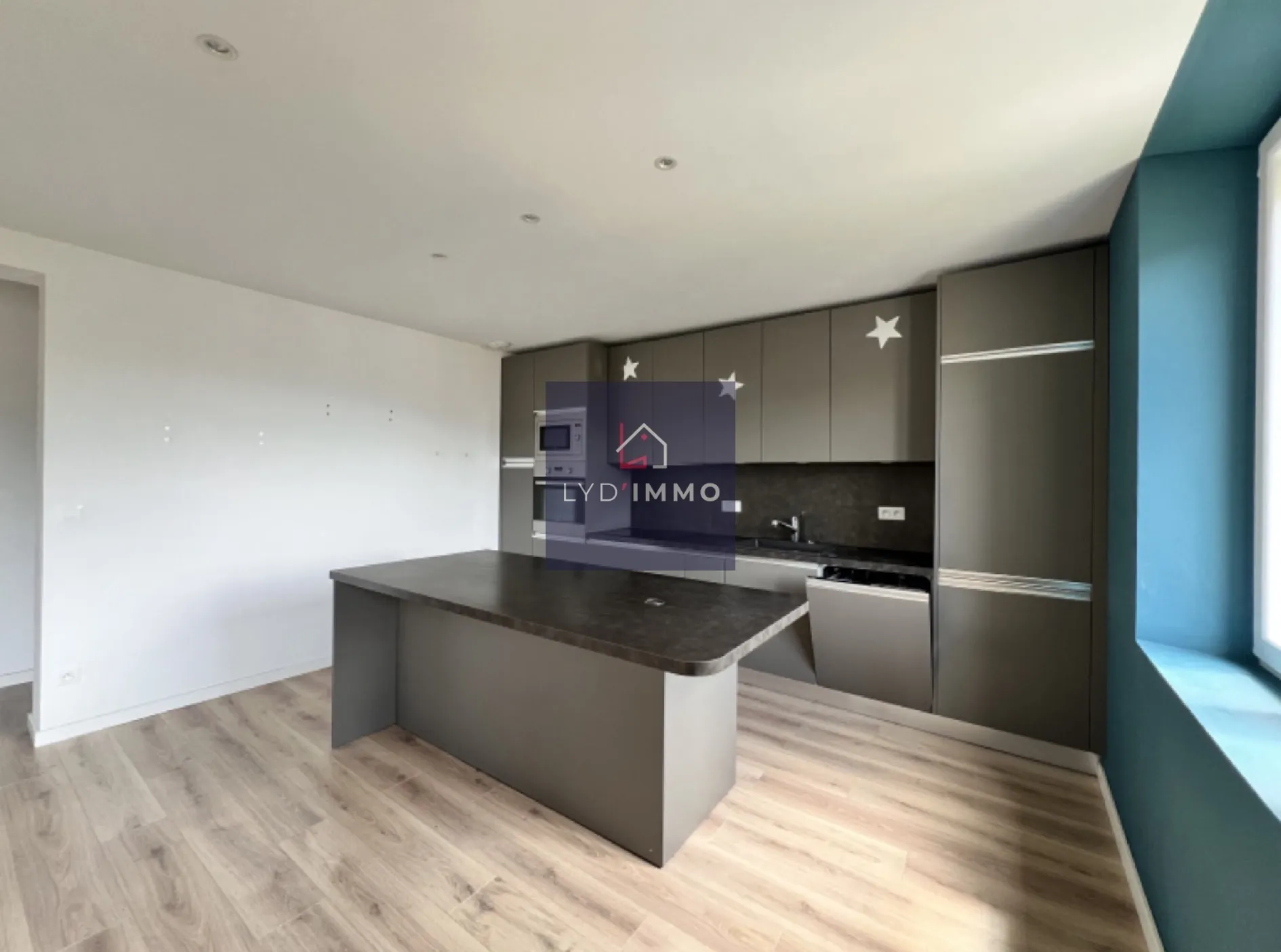 Bel appartement T5 à Valserhône avec garage, cave et chauffage électrique réversible 
